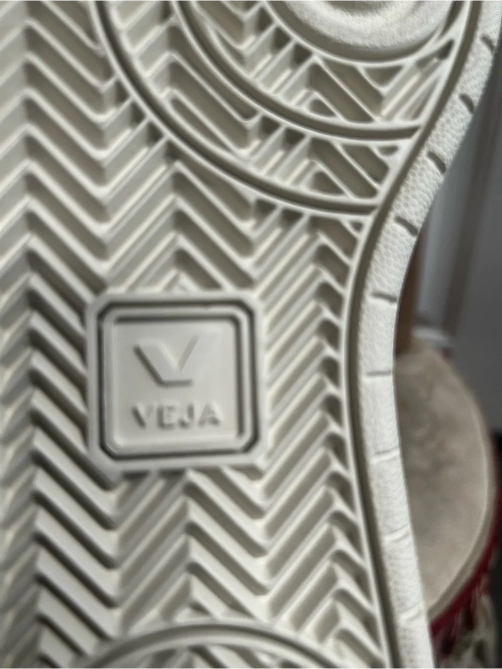 Veja clean white